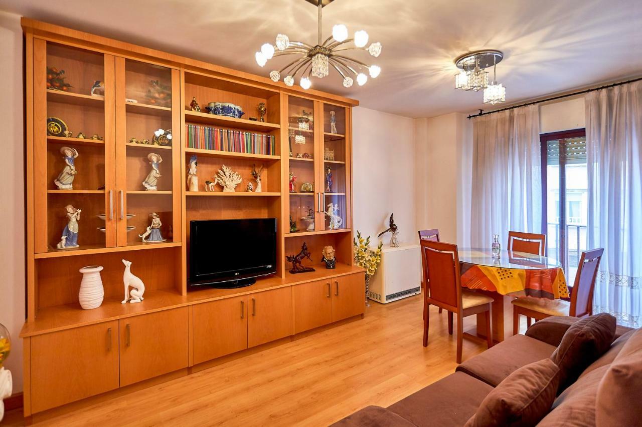 Vut Plaza Florida Apartment Salamanca Ngoại thất bức ảnh